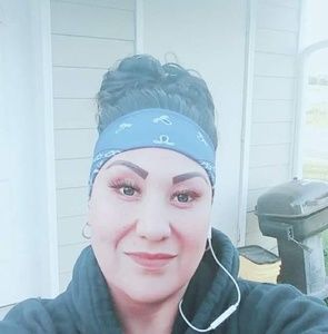 Meet your Posher, Melanie